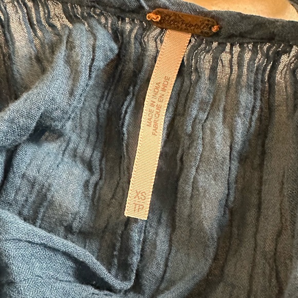 Free People Top ✨ - Picture 3 of 4